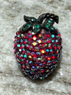 Weiss Vintage Strawberry Pin 1950’s